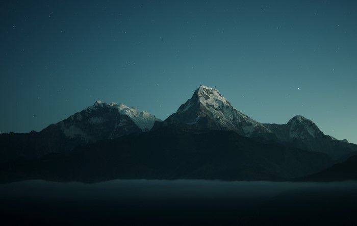 4K Mountains Under Starry Night Sky