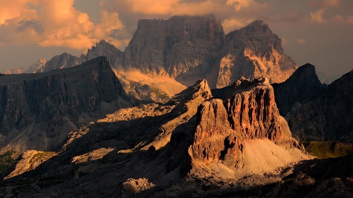 4K Mountain Landscape