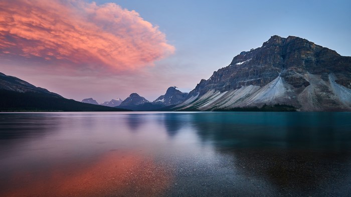 4K Mountain Lake Reflection with Pink Clouds