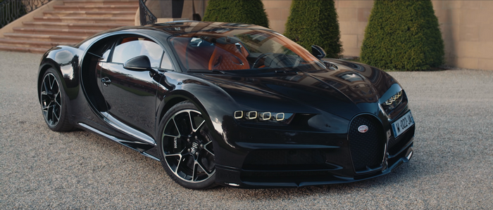 4K Black Bugatti Chiron Luxury Car