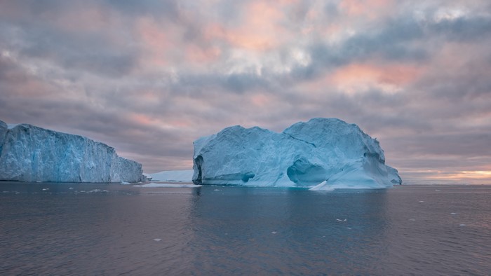 4K Arctic Icebergs in the Sea