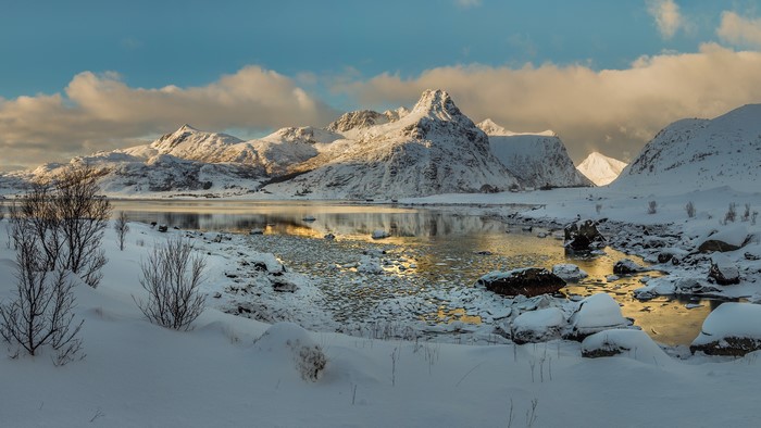 4K Winter Landscape in Lofoten, Norway