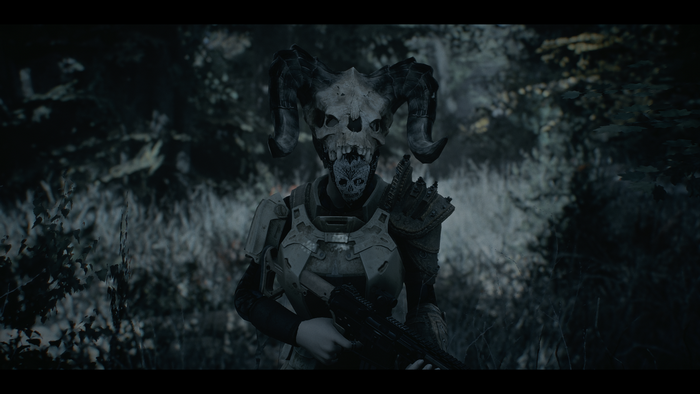 Character in skull mask with rifle in Fallout 4
