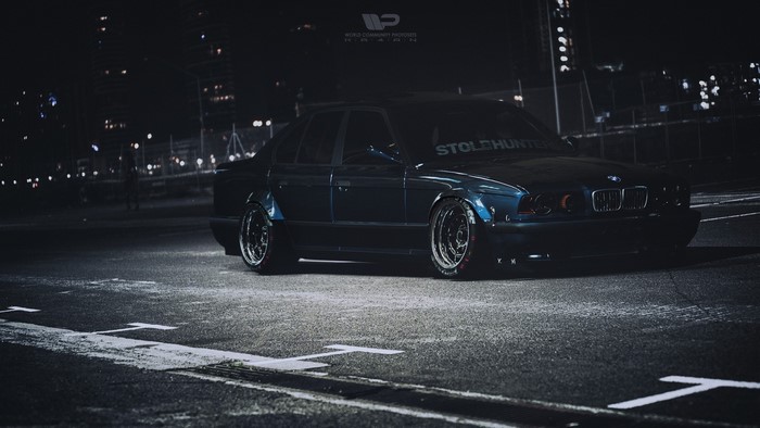 BMW E34 modified by Stolehunter at night