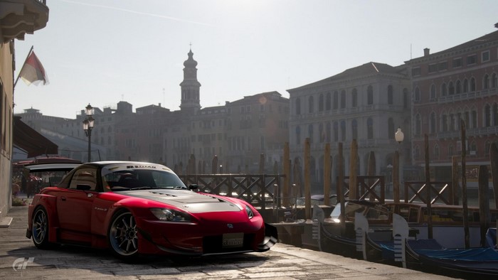 Red Honda S2000 in Venice, Italy