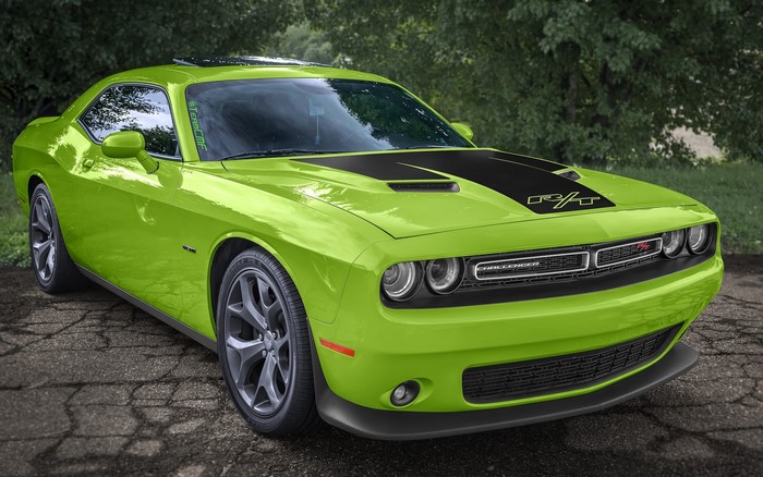 Green Dodge Challenger R/T Scat Pack