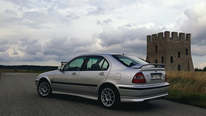 Silver Honda Civic VTEC with Tower
