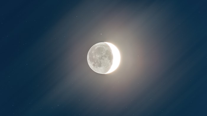 4K Moon in the Night Sky
