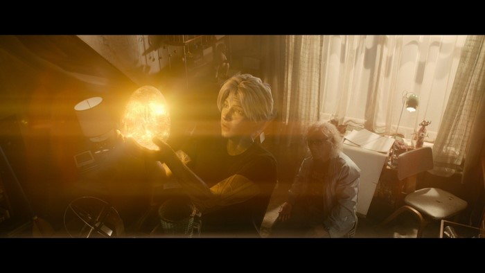 Ready Player One: Parzival and an older woman with an egg