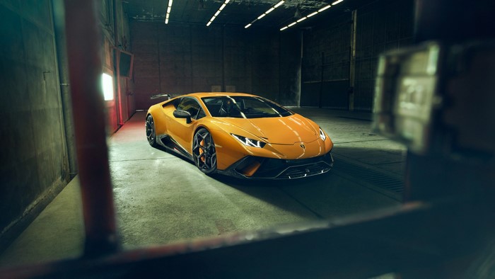 4K Lamborghini Huracan in a factory hangar