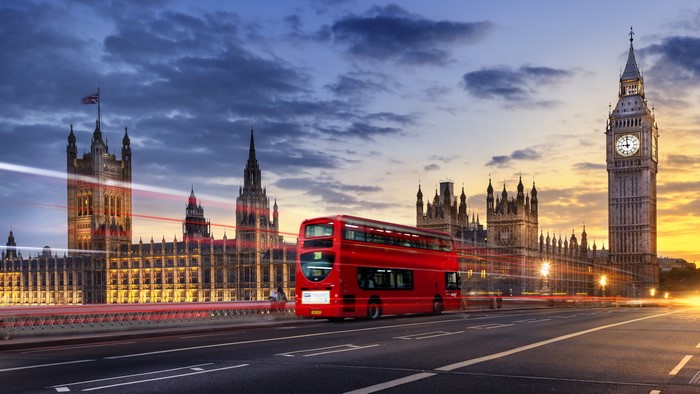 4K London Big Ben and Double Decker Bus Long Exposure