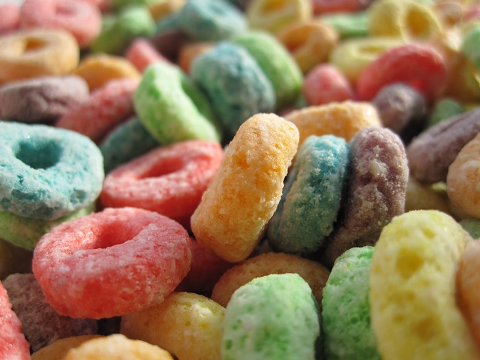 4K cereal food Fruit Loops