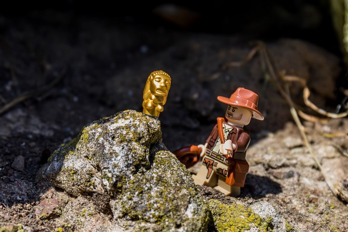 Indiana Jones LEGO figurine with golden idol