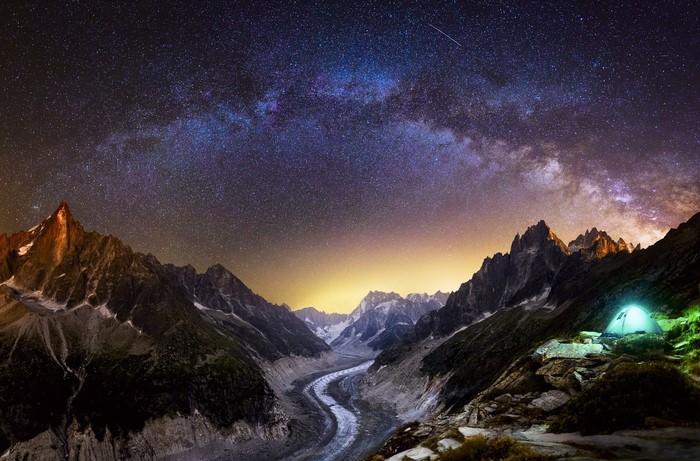 Tent under the Milky Way in the Alps