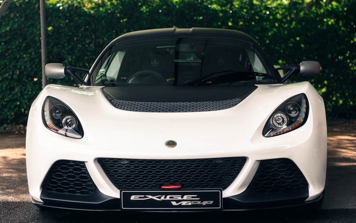 White Lotus Exige V6 Cup car