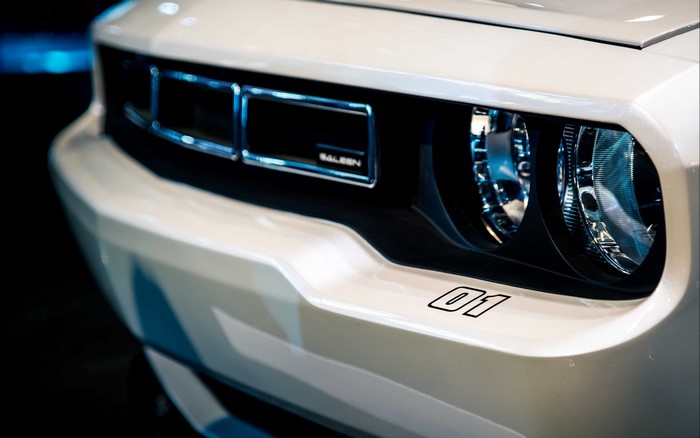White Saleen Car with Number 01
