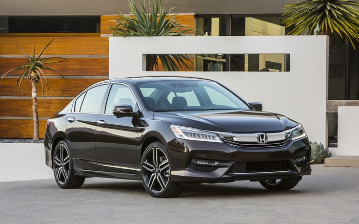 4K Black Honda Accord Sedan