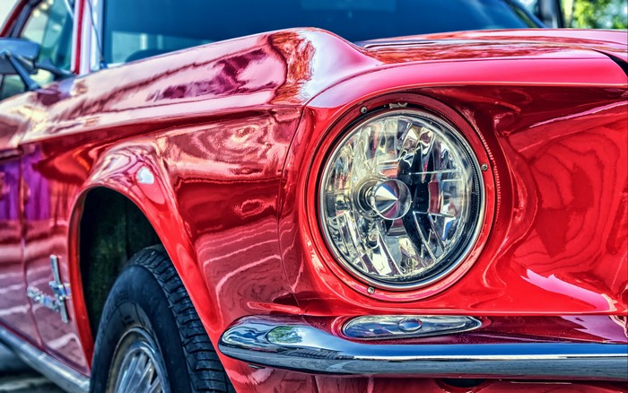 4K Red Ford Mustang Headlight