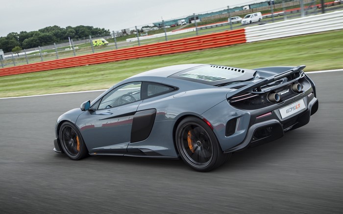 4K Dutch Tilt McLaren 675LT on Race Track