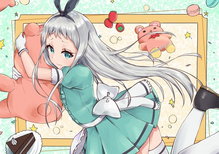 Kanzaki Hideri from BLEND-S with teddy bears and sweets