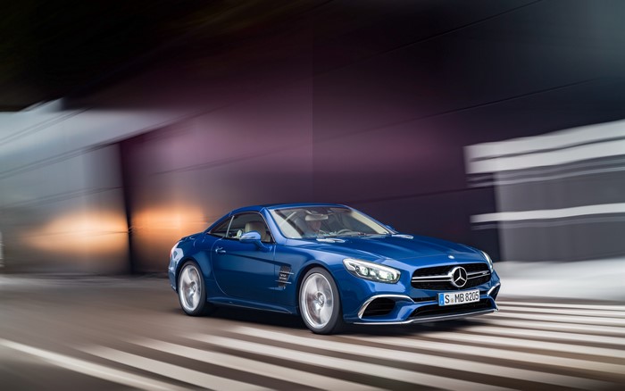 4K Blue Mercedes Benz SL Driving
