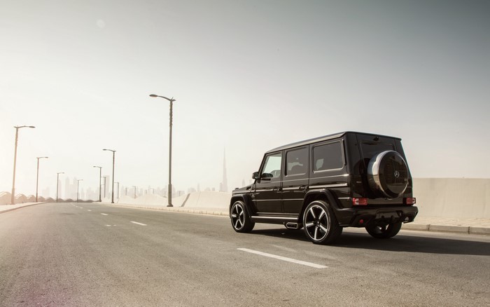 4K Mercedes-Benz G-Class on a road