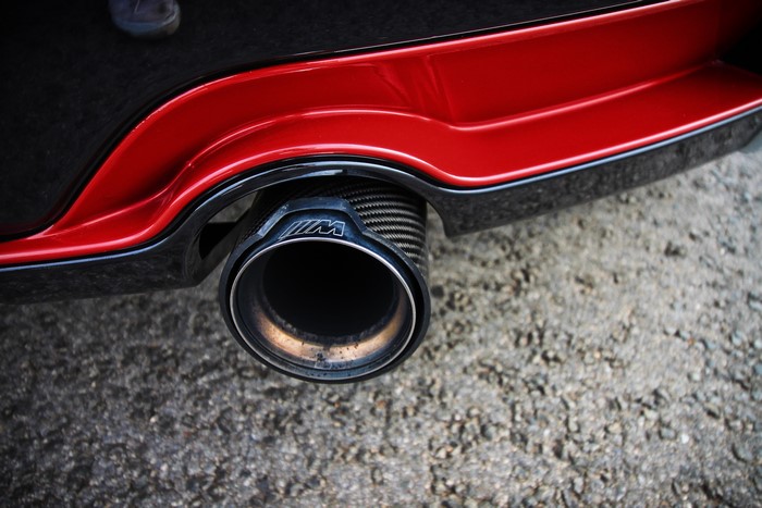 BMW M exhaust pipe with red trim