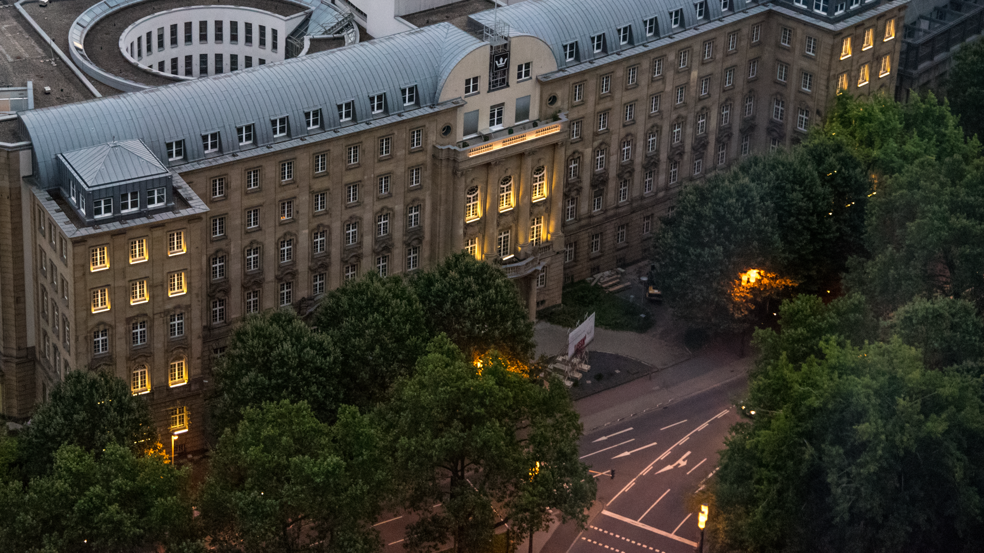 Building in Frankfurt at Dusk with Trees and Street HD Wallpaper
