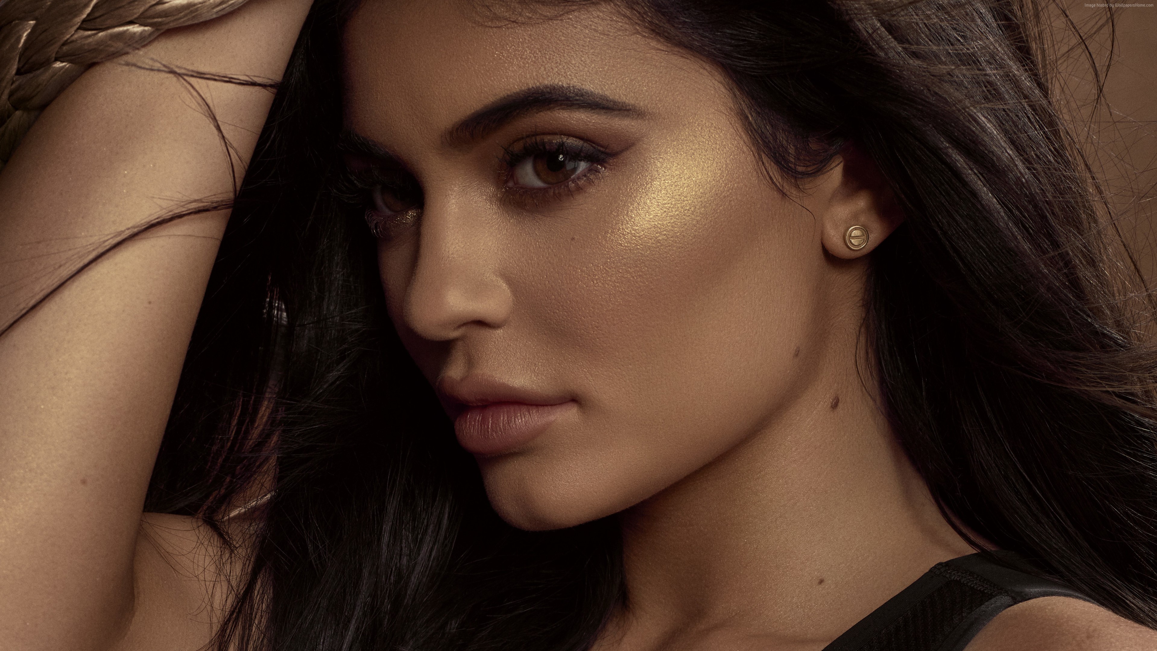 Kylie Jenner 4K HD Wallpaper