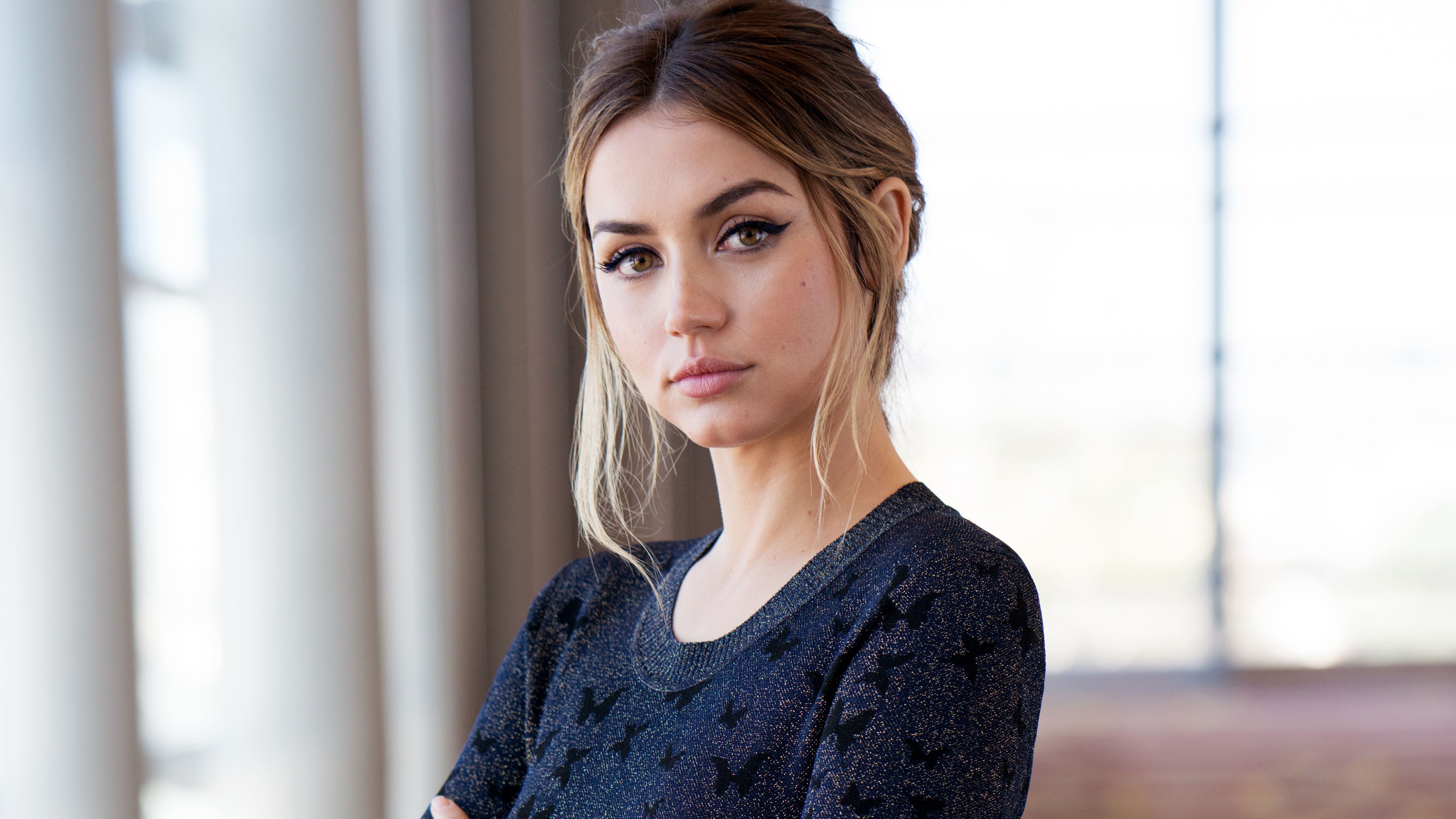 Ana de Armas HD Wallpaper