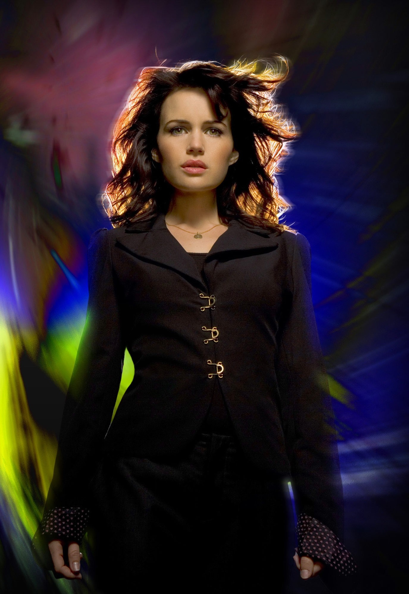 Carla Gugino in a black jacket HD Wallpaper