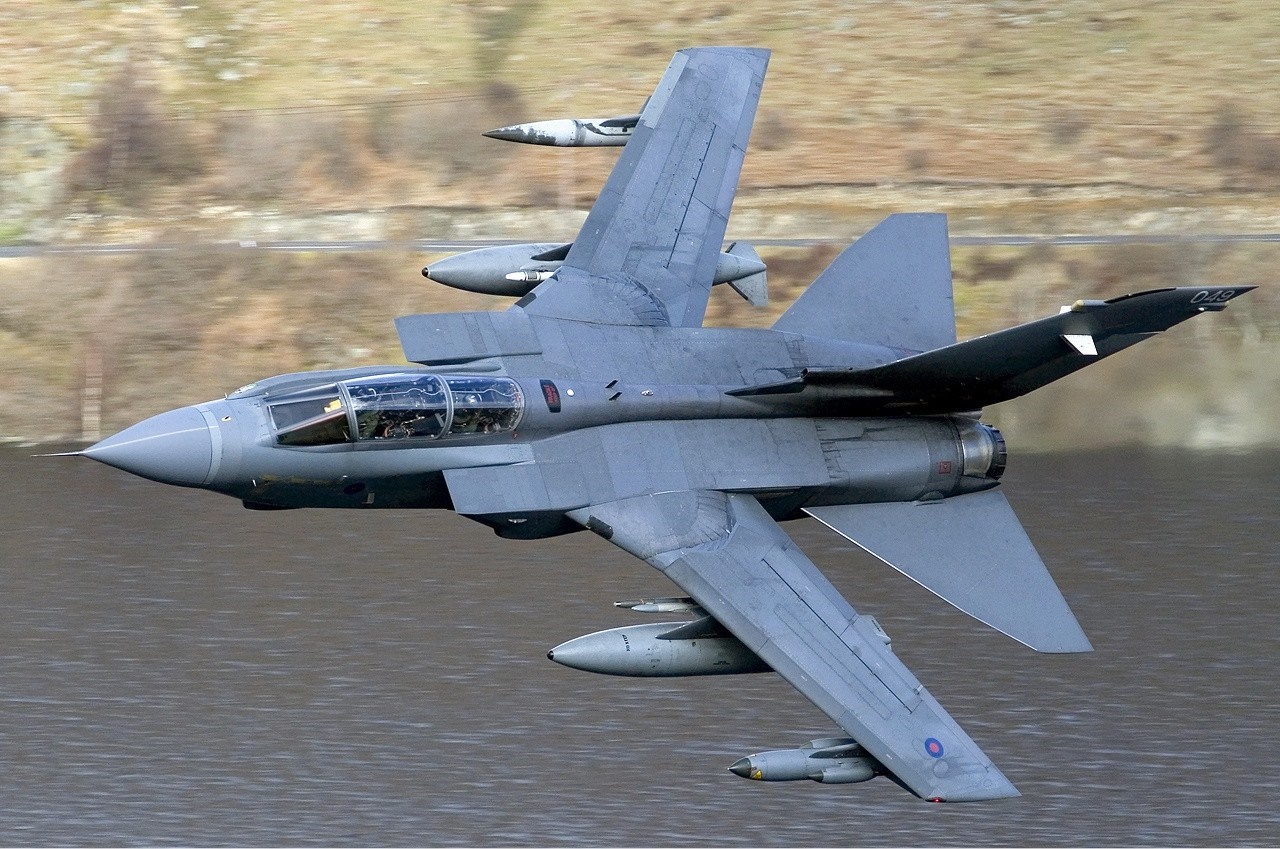 Panavia Tornado GR4 Military Jet in Flight HD Wallpaper