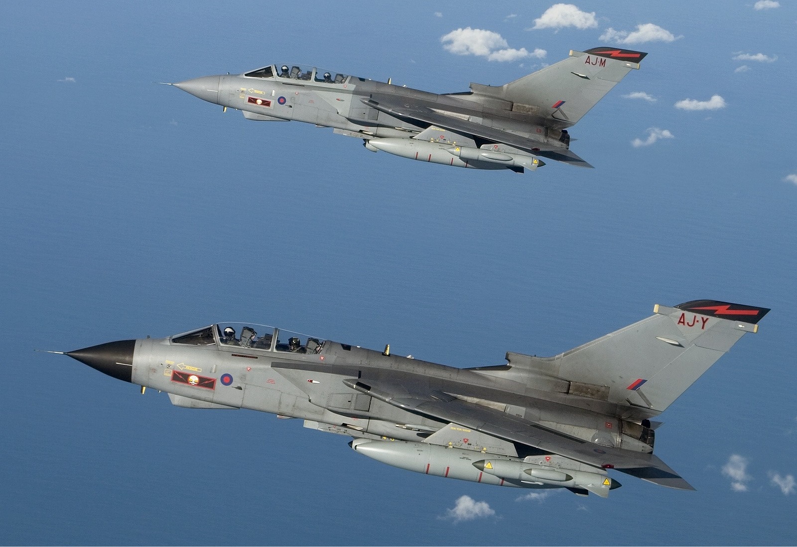 Two Royal Air Force Panavia Tornado GR4 aircraft flying HD Wallpaper