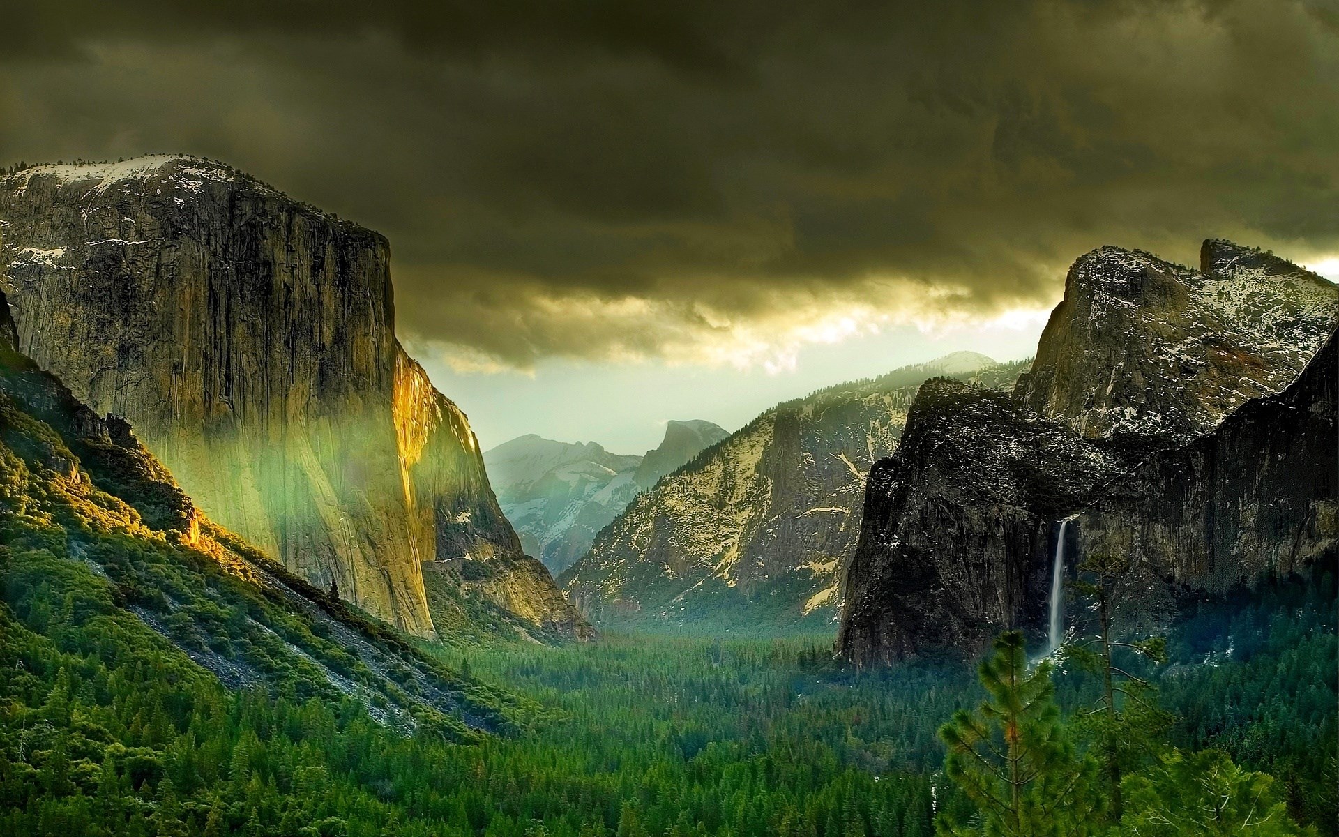 Yosemite Valley with El Capitan and Bridalveil Fall HD Wallpaper