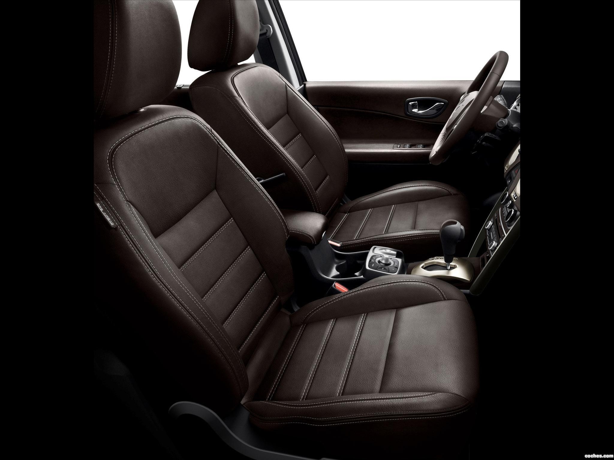 Renault Koleos interior with brown leather seats HD Wallpaper