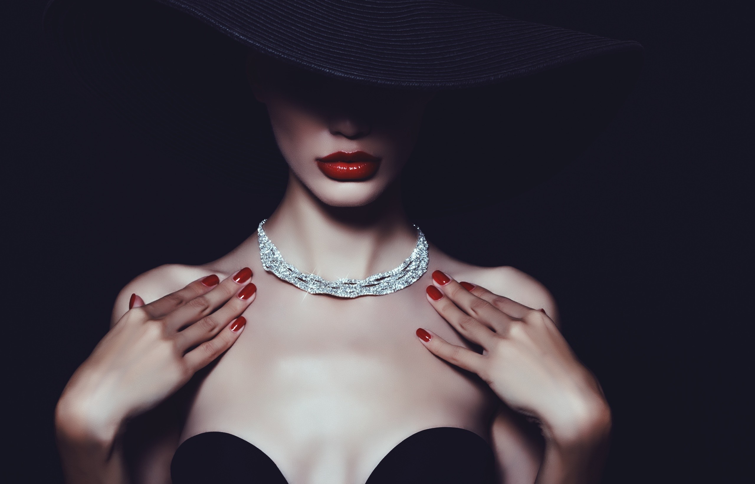 Woman in black hat and diamond necklace HD Wallpaper