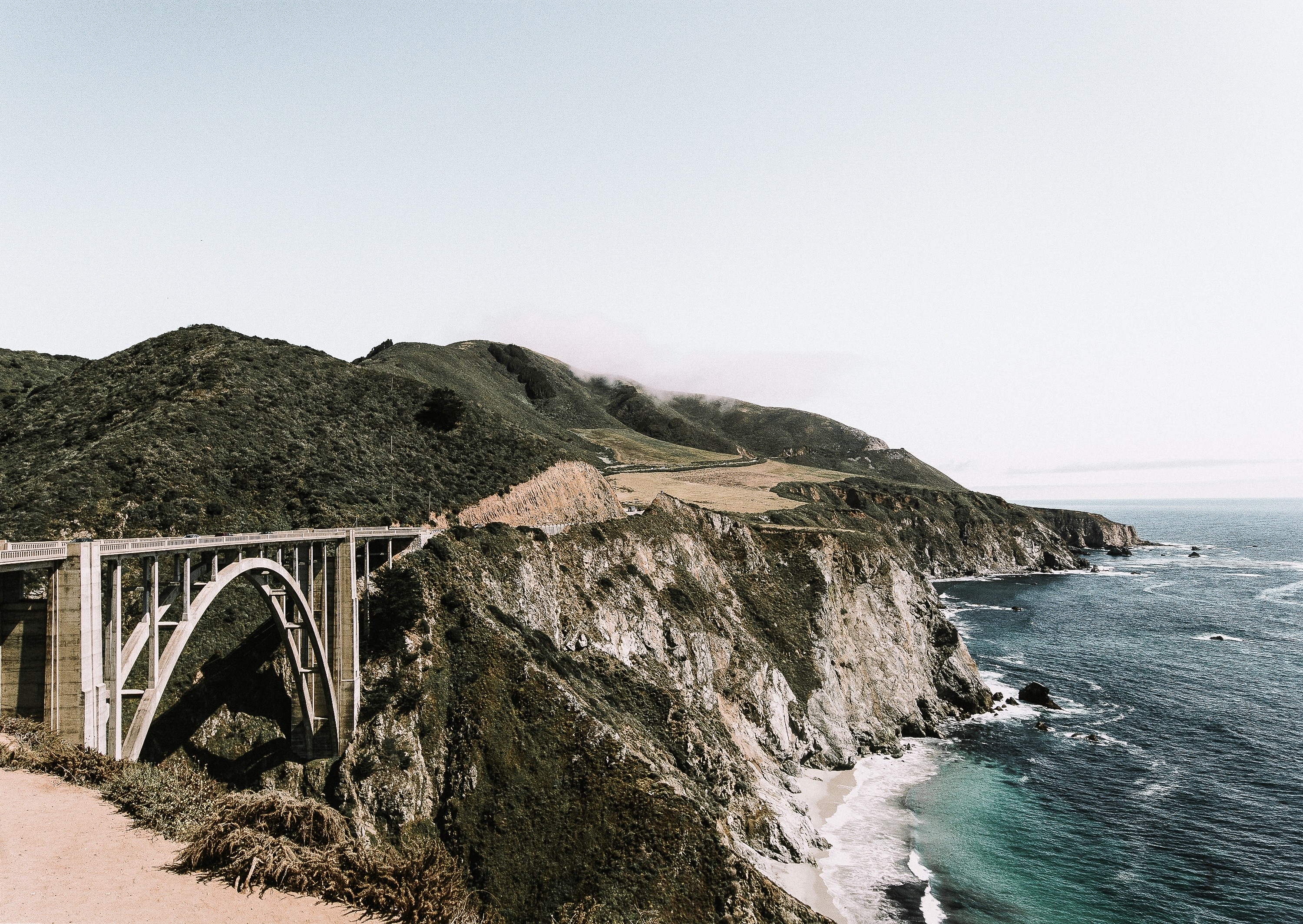 Bixby Creek Bridge over the Pacific Ocean HD Wallpaper