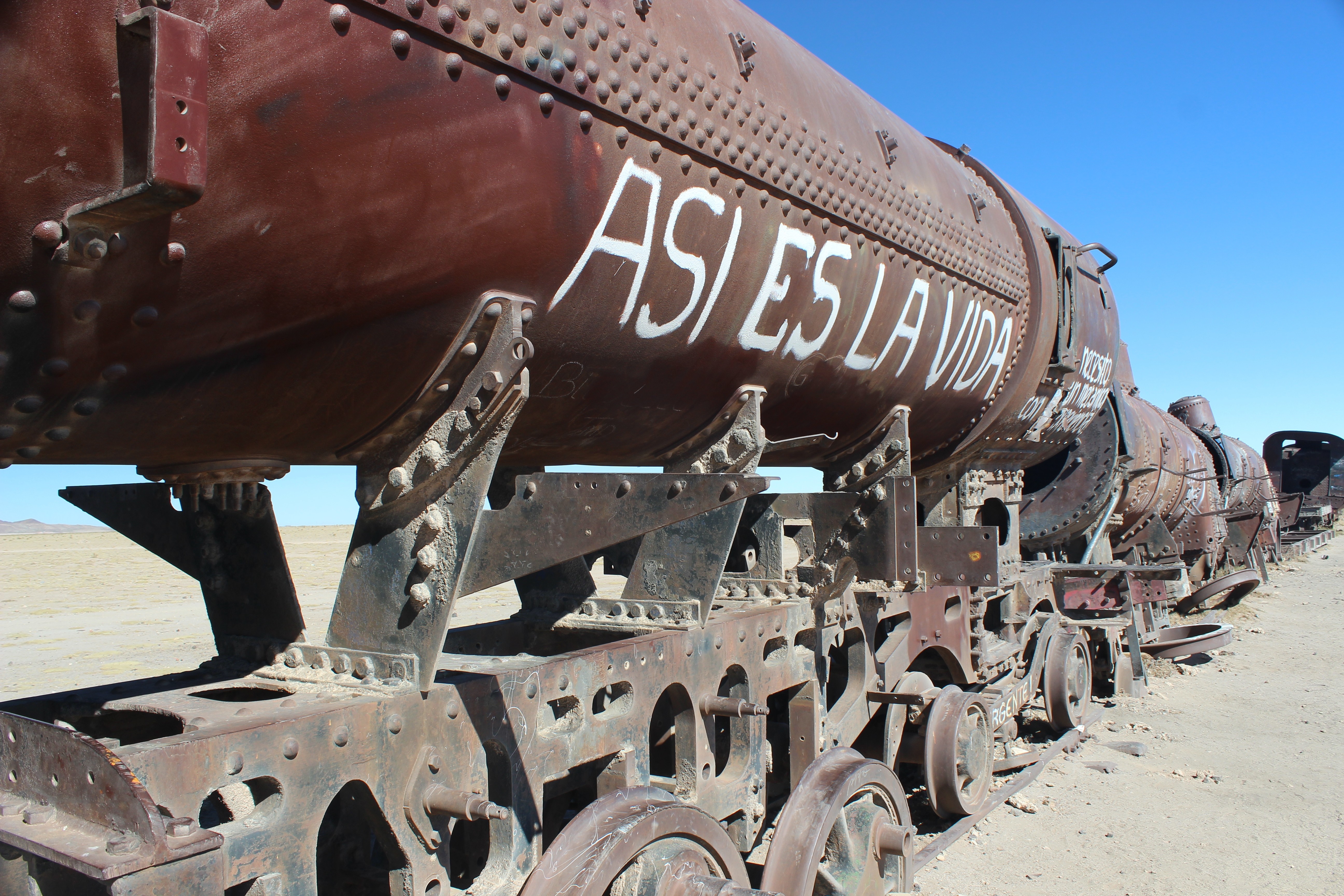 Abandoned train in the desert, Bolivia HD Wallpaper