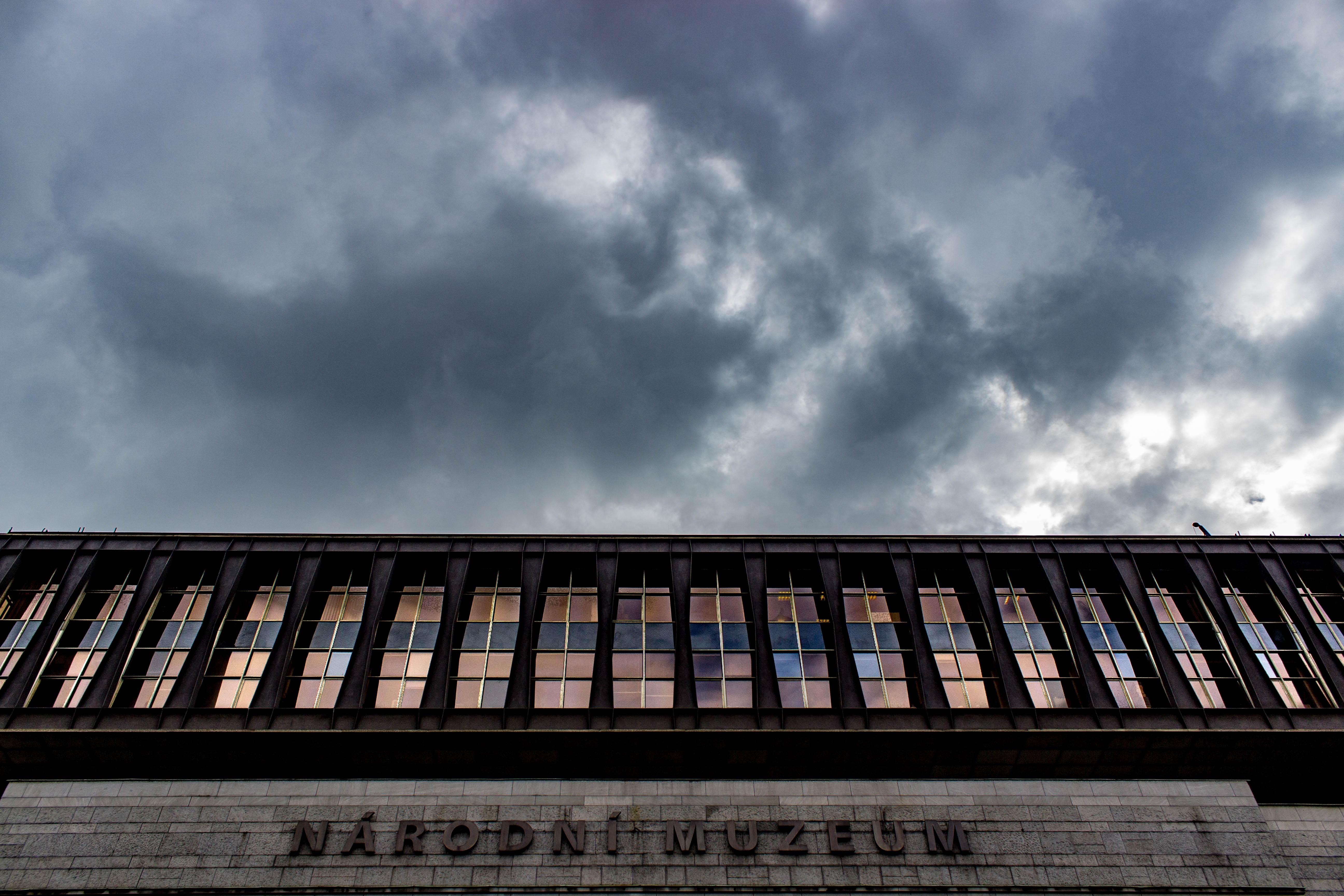 Narodni Muzeum building facade with stormy sky HD Wallpaper