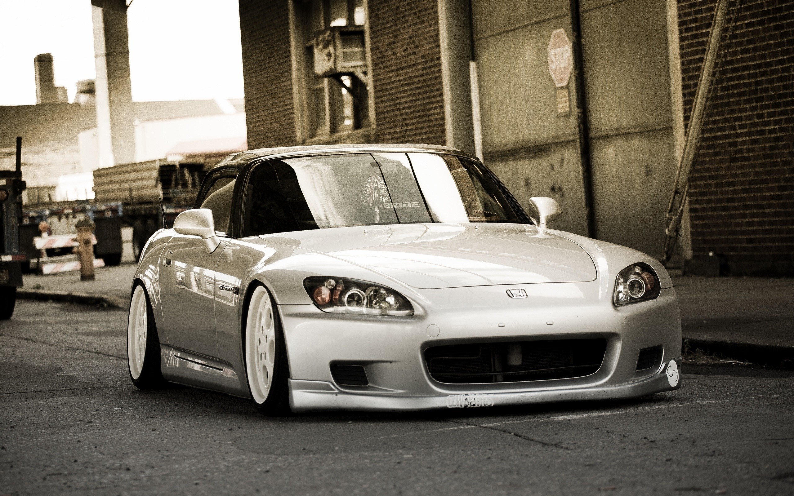 Silver Honda S2000 sports car with white wheels HD Wallpaper
