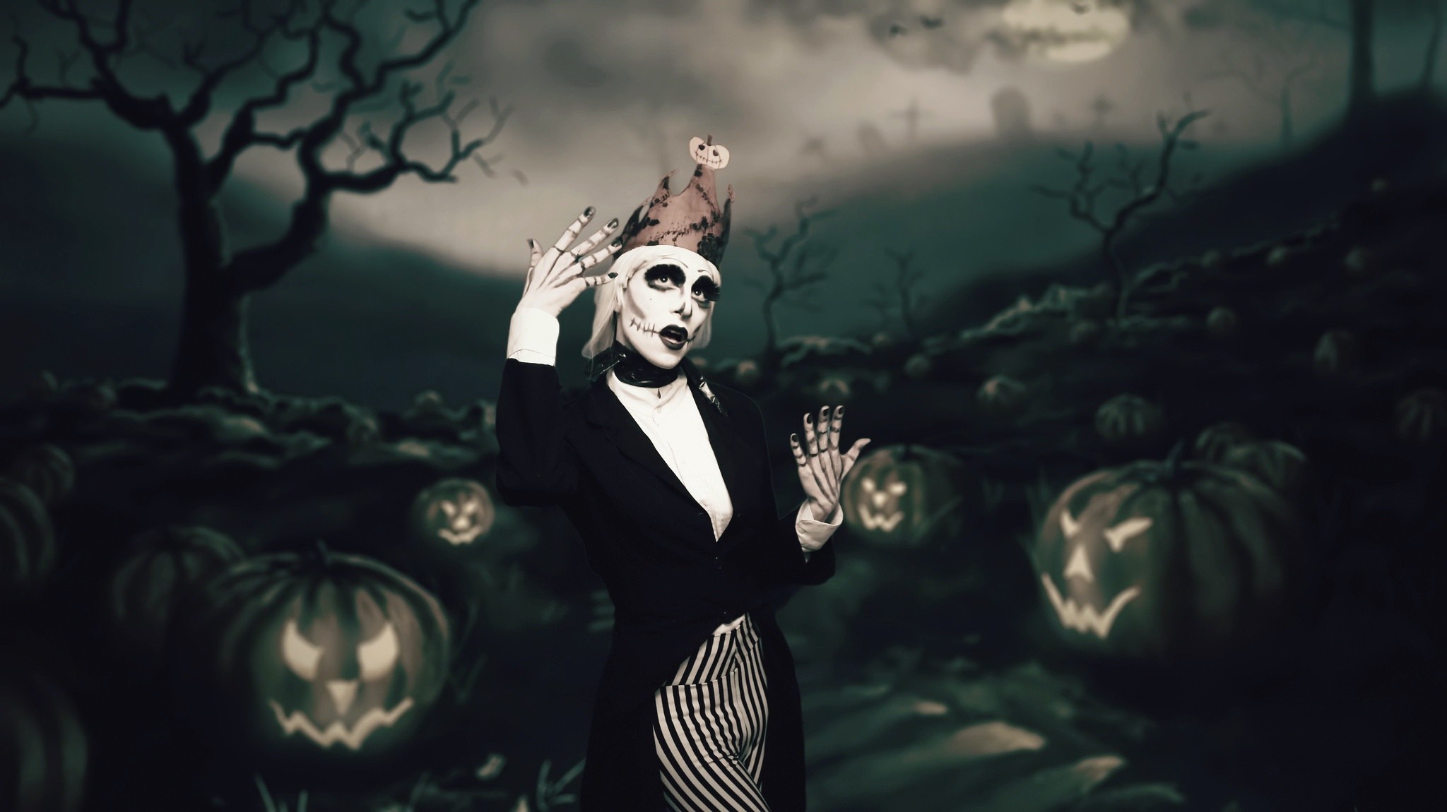 Woman in skeleton makeup and Halloween costume HD Wallpaper