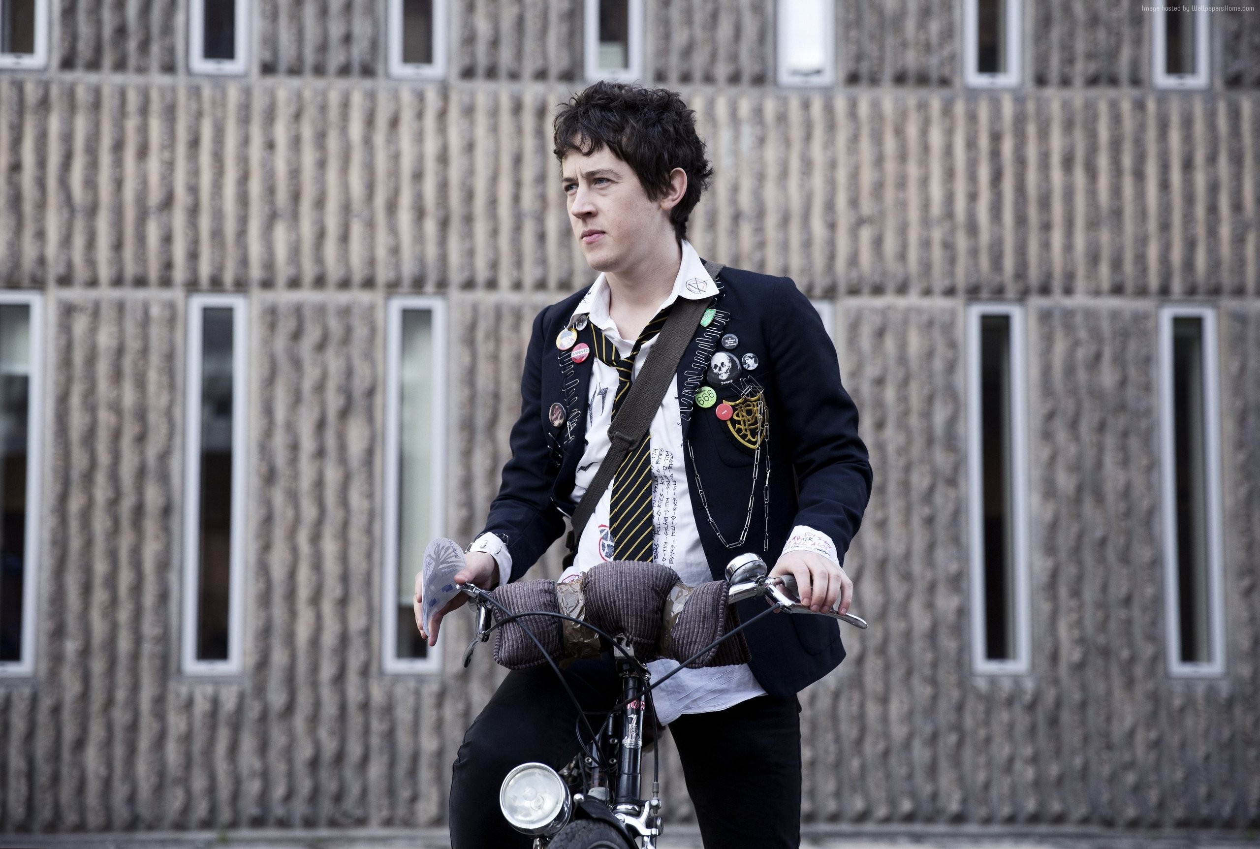 Alex Sharp from How to Talk to Girls at Parties HD Wallpaper