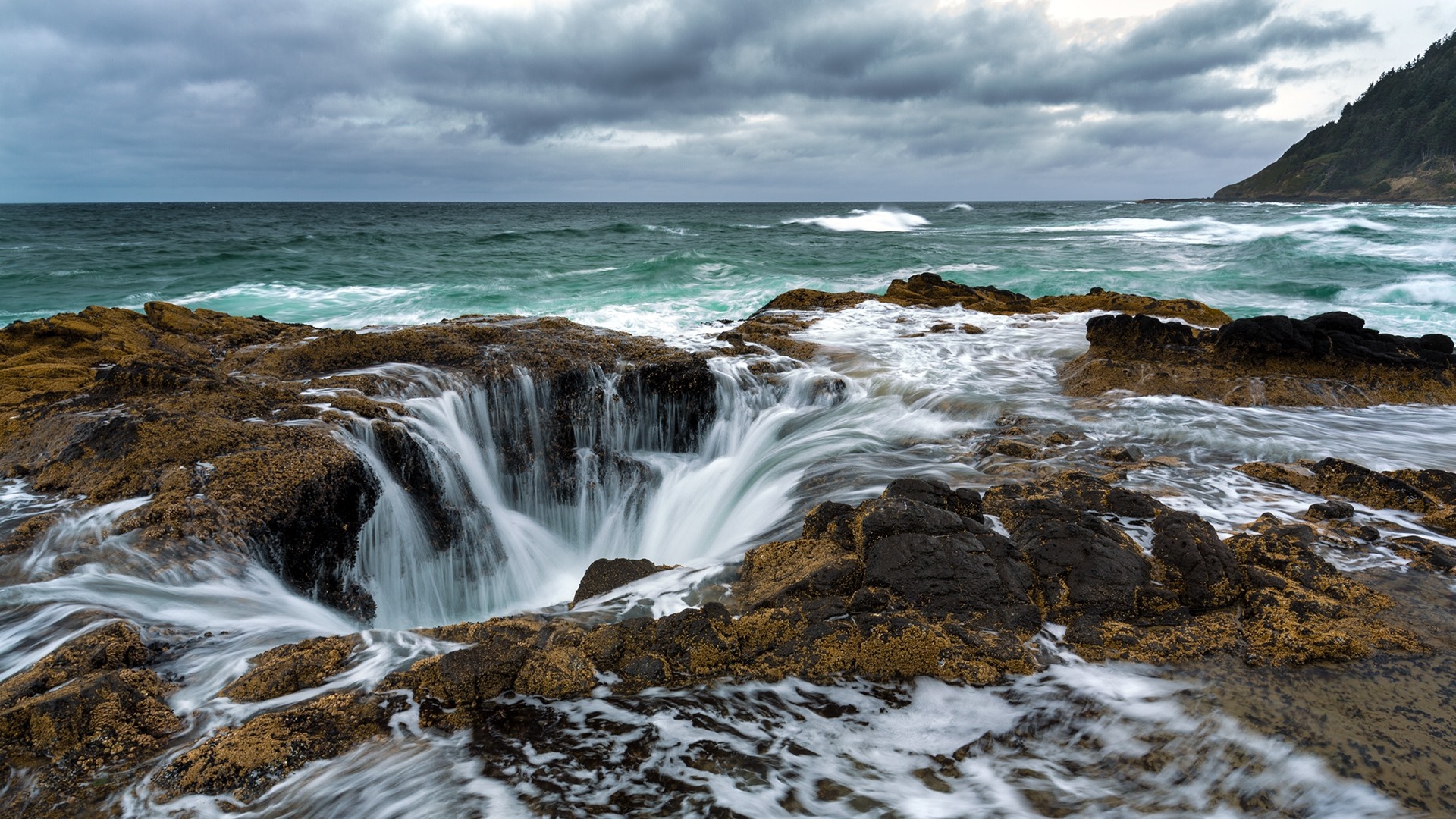 Thor's Well, Oregon Coast, Pacific Ocean HD Wallpaper