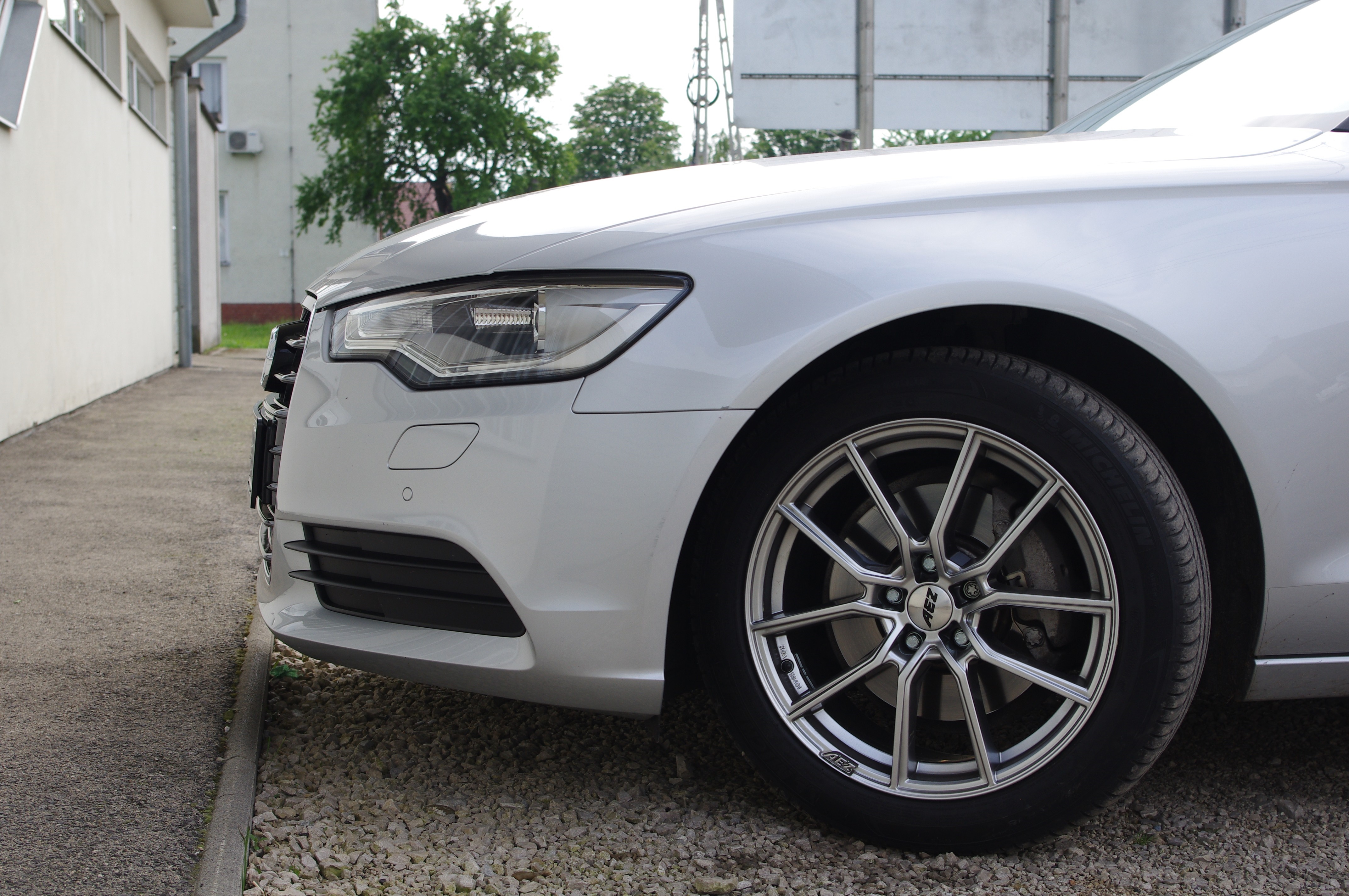 Silver Audi A6 Sedan Front Wheel HD Wallpaper