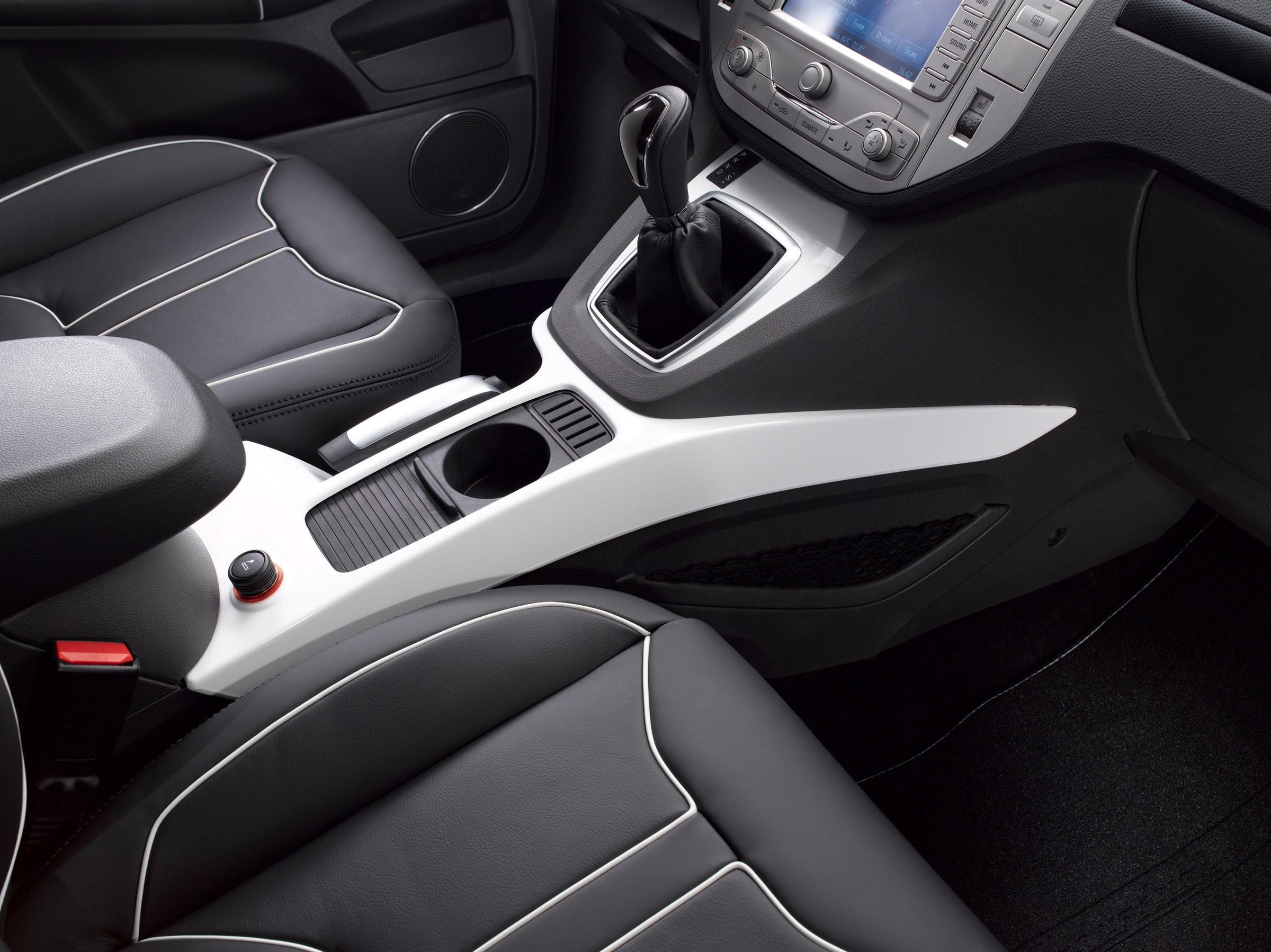 Interior of a Ford Kuga with leather seats and dashboard HD Wallpaper