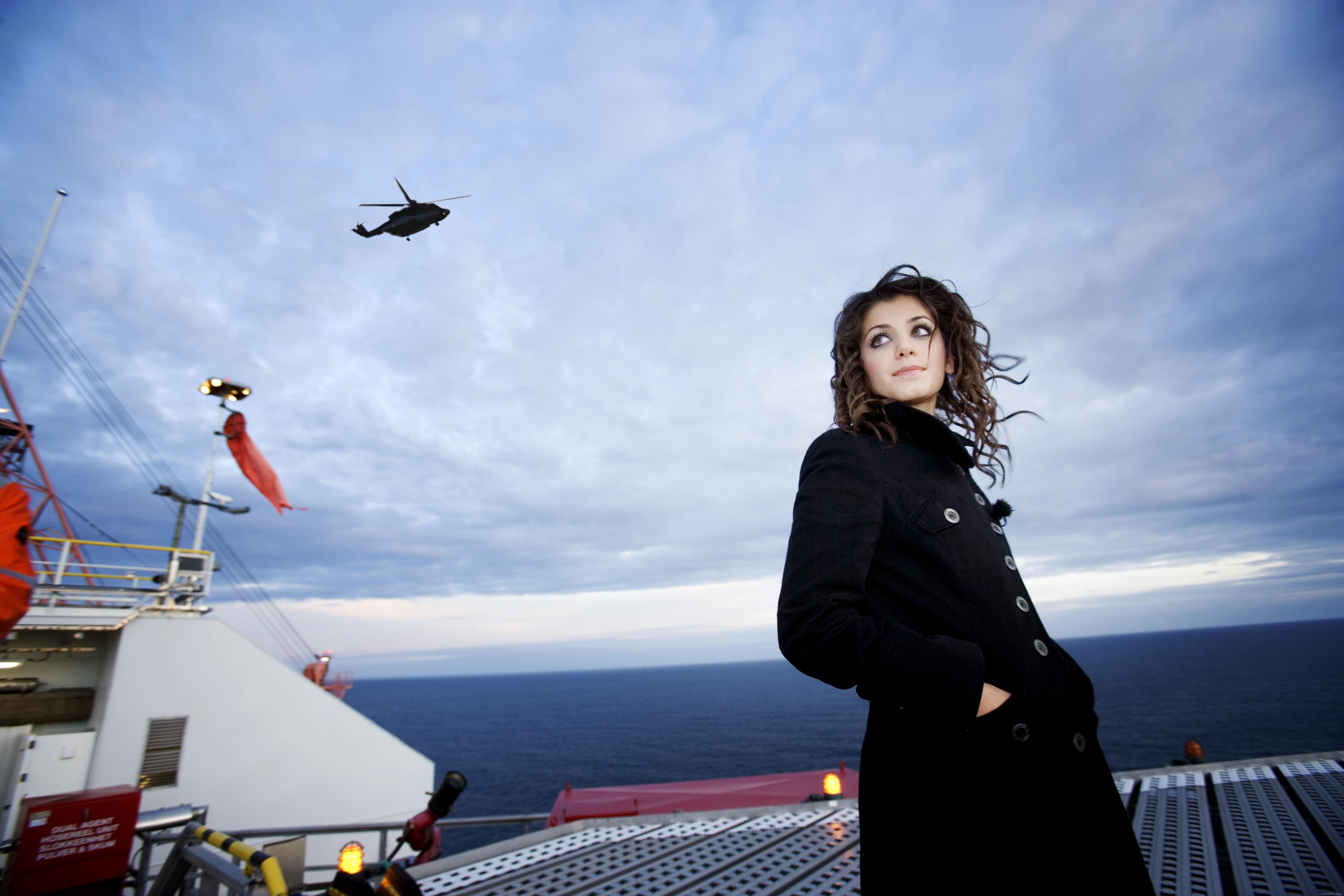 Katie Melua on a ship with a helicopter HD Wallpaper