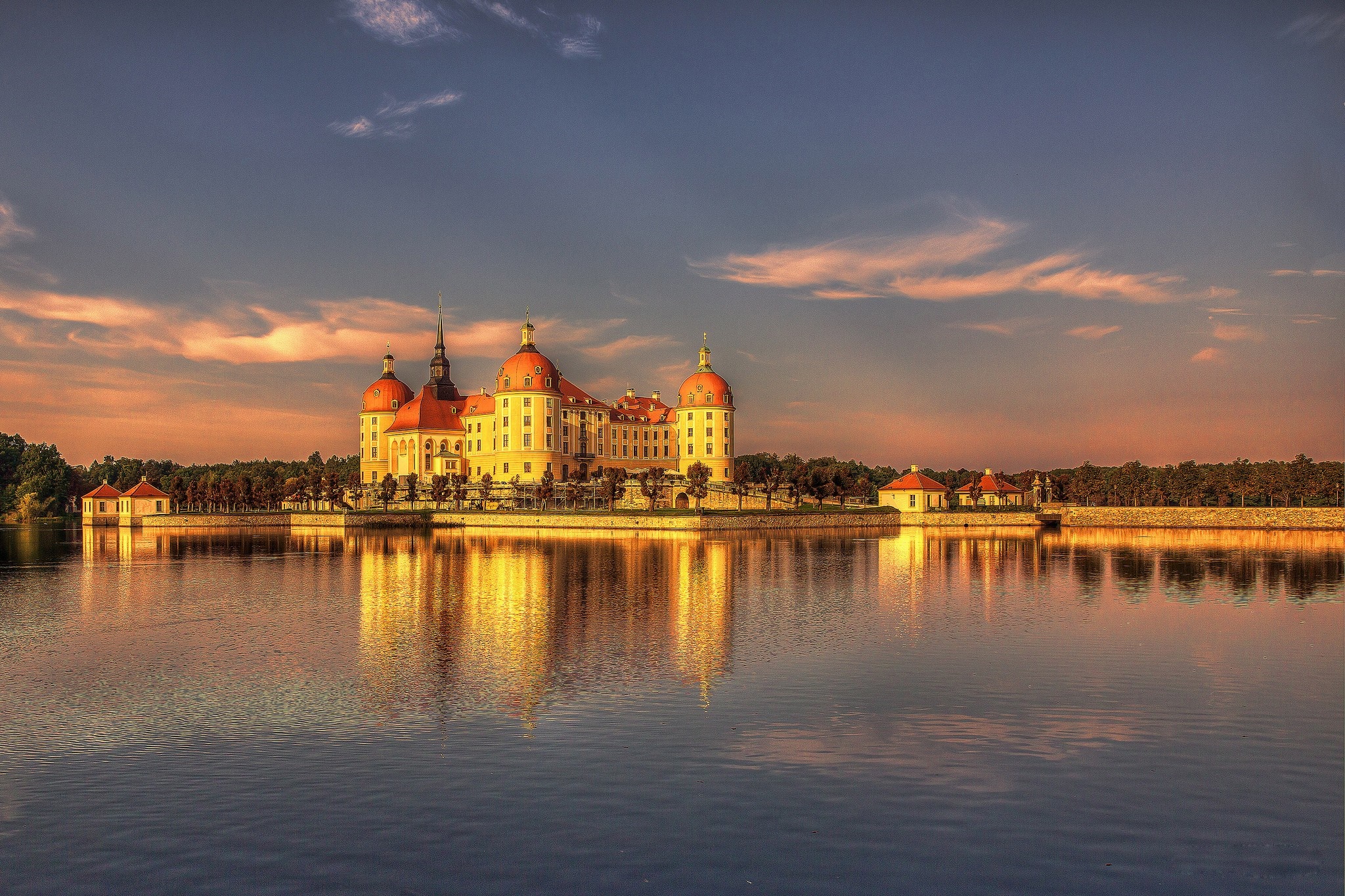 Moritzburg Castle reflected in water at sunset HD Wallpaper