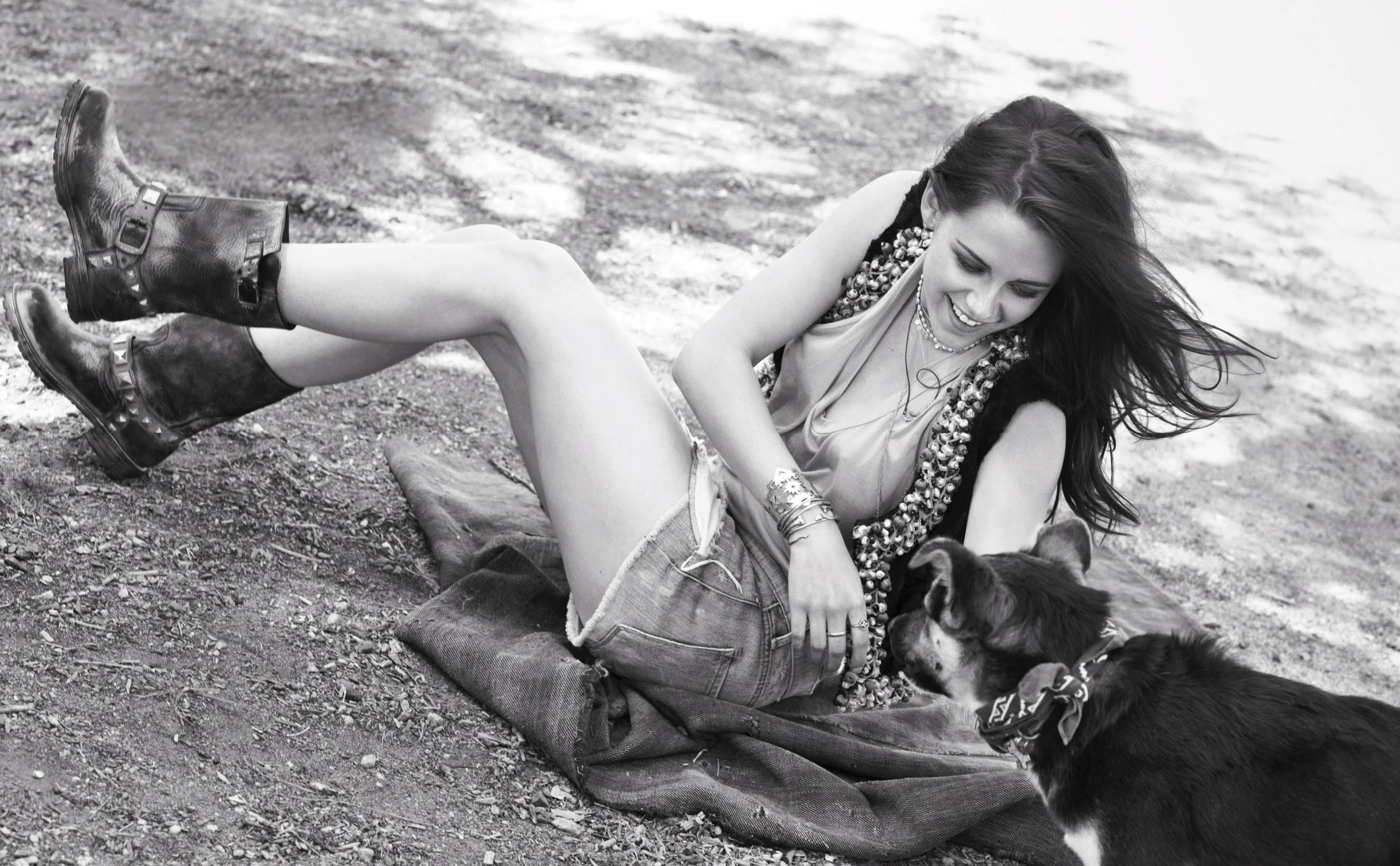 Kristen Stewart with a dog outdoors HD Wallpaper