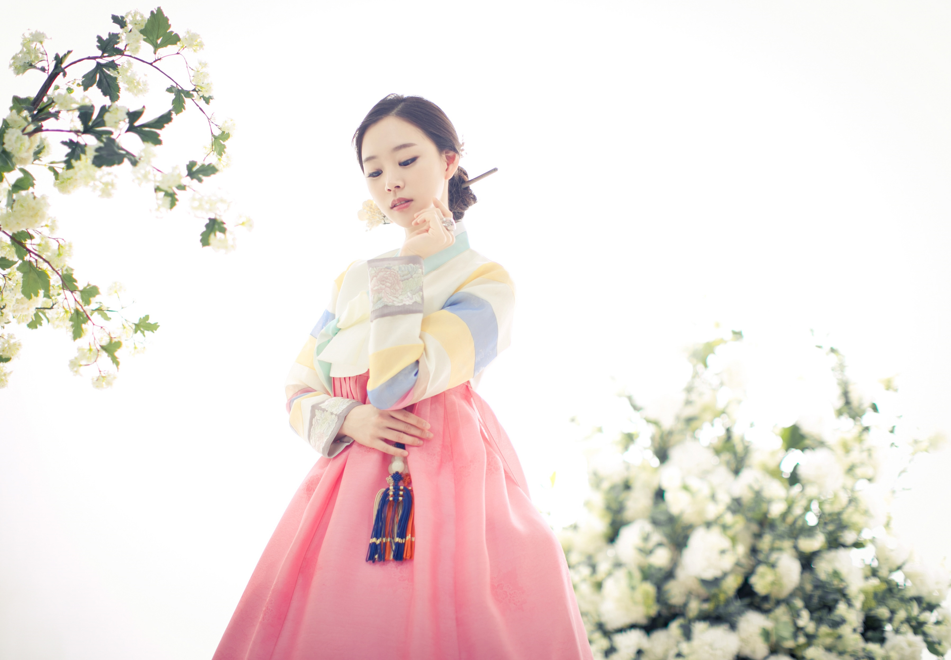 Woman in Pink Hanbok with Flowers HD Wallpaper