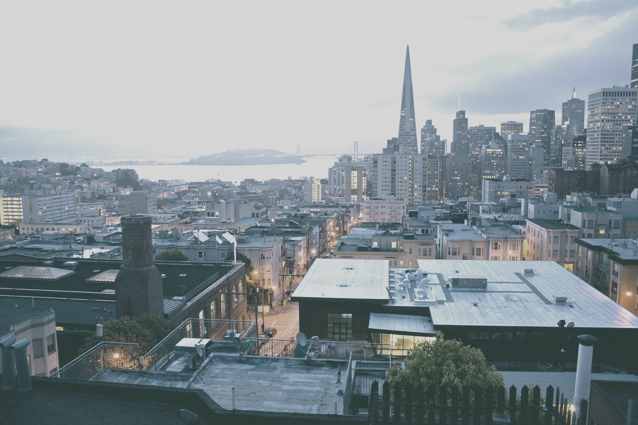 San Francisco cityscape with Transamerica Pyramid and Bay Bridge HD Wallpaper